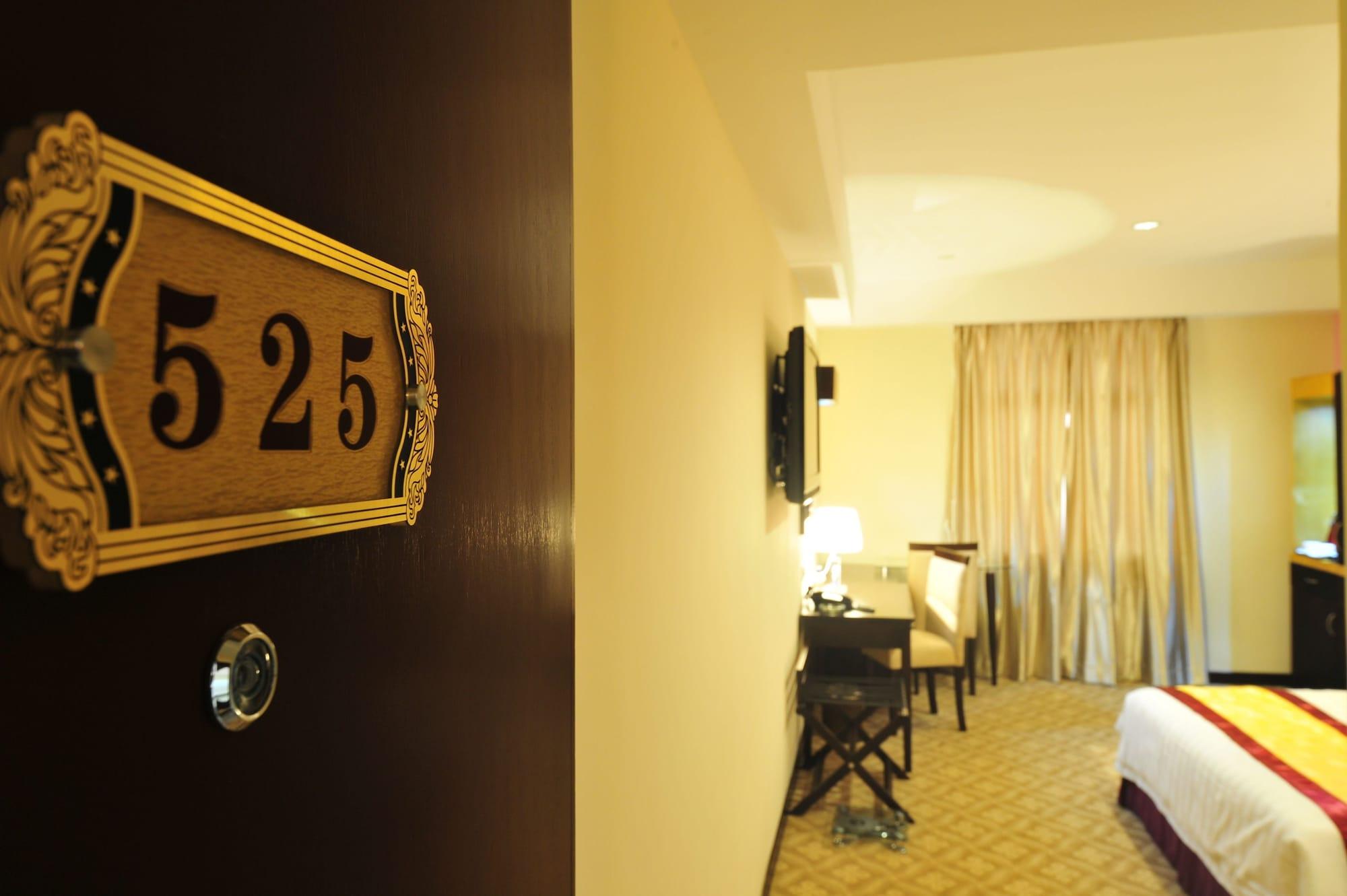 Hallmark Regency Hotel - Johor Bahru Esterno foto
